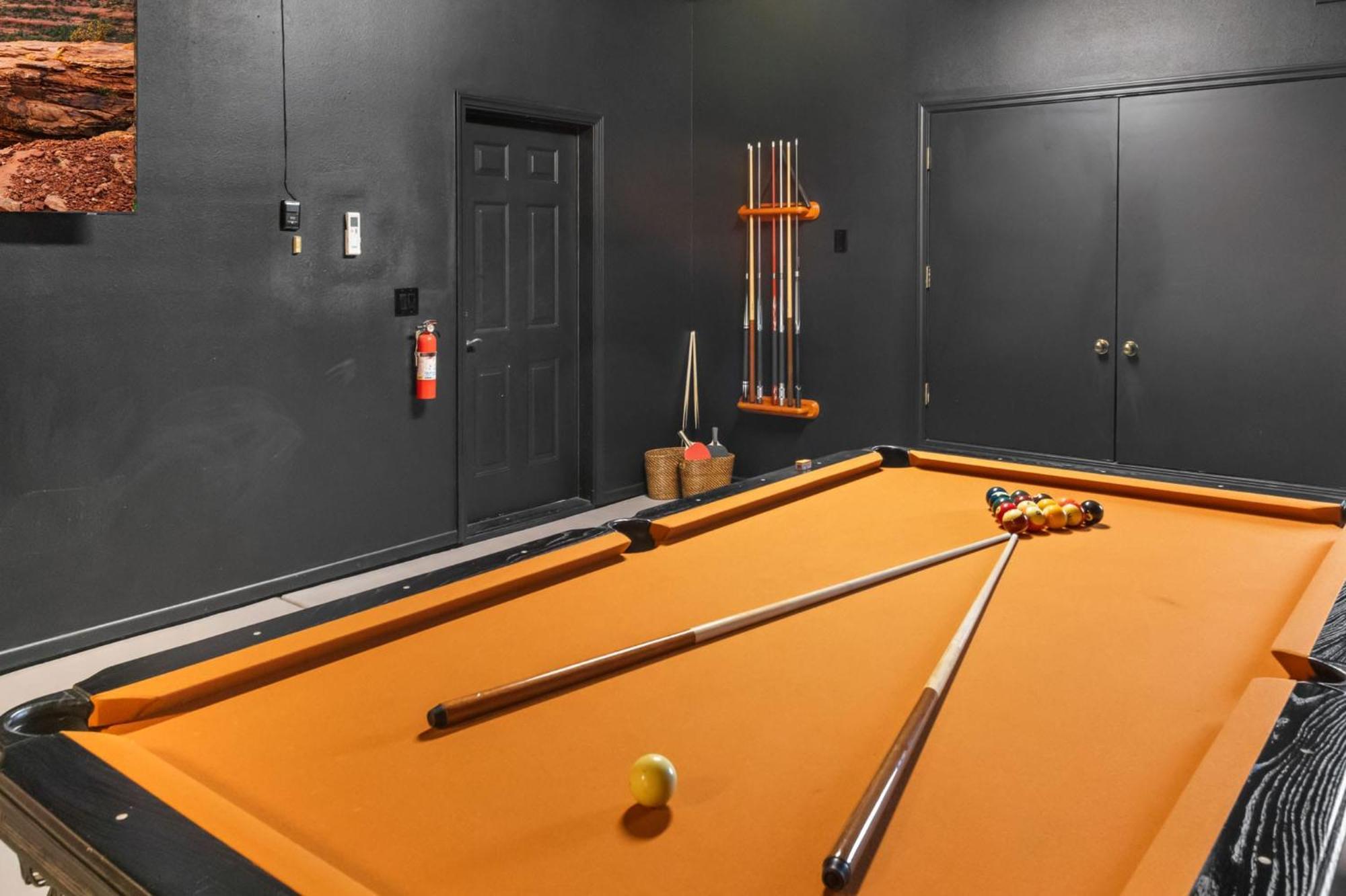 5 Bed 3 Bath Uptown Sedona-Game Room-Sauna-Cold Plunge-Jacuzzi-Gym מראה חיצוני תמונה