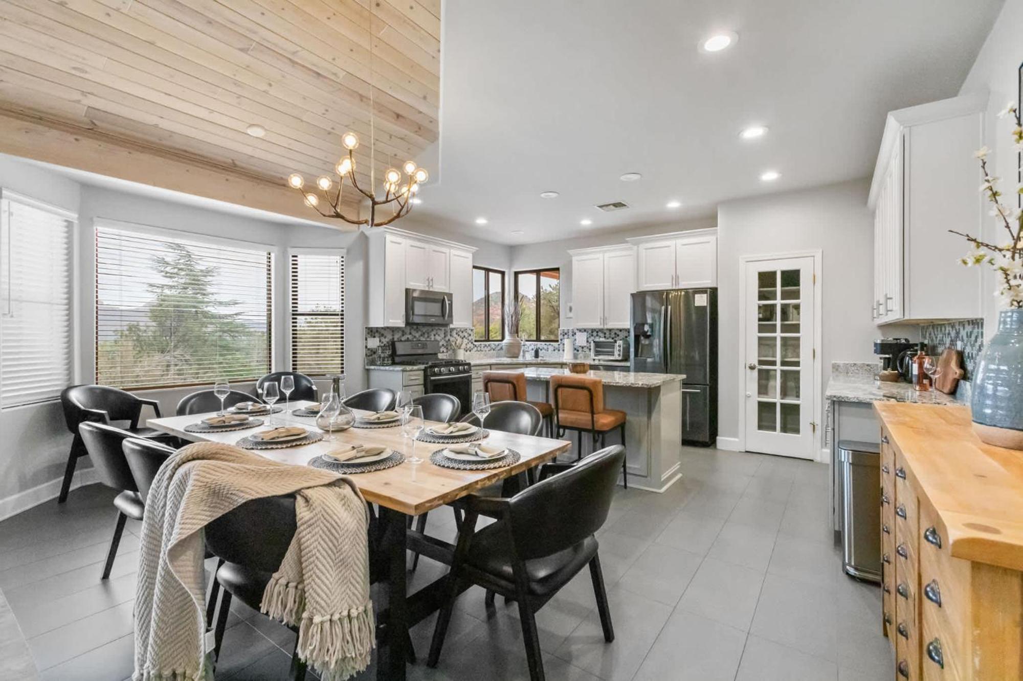5 Bed 3 Bath Uptown Sedona-Game Room-Sauna-Cold Plunge-Jacuzzi-Gym מראה חיצוני תמונה