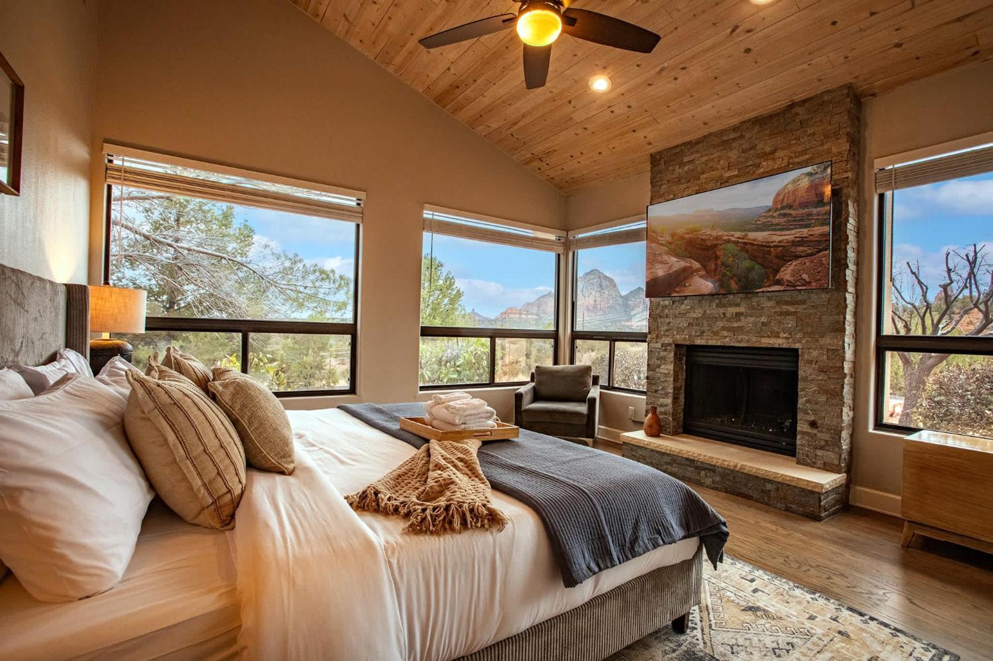 5 Bed 3 Bath Uptown Sedona-Game Room-Sauna-Cold Plunge-Jacuzzi-Gym מראה חיצוני תמונה
